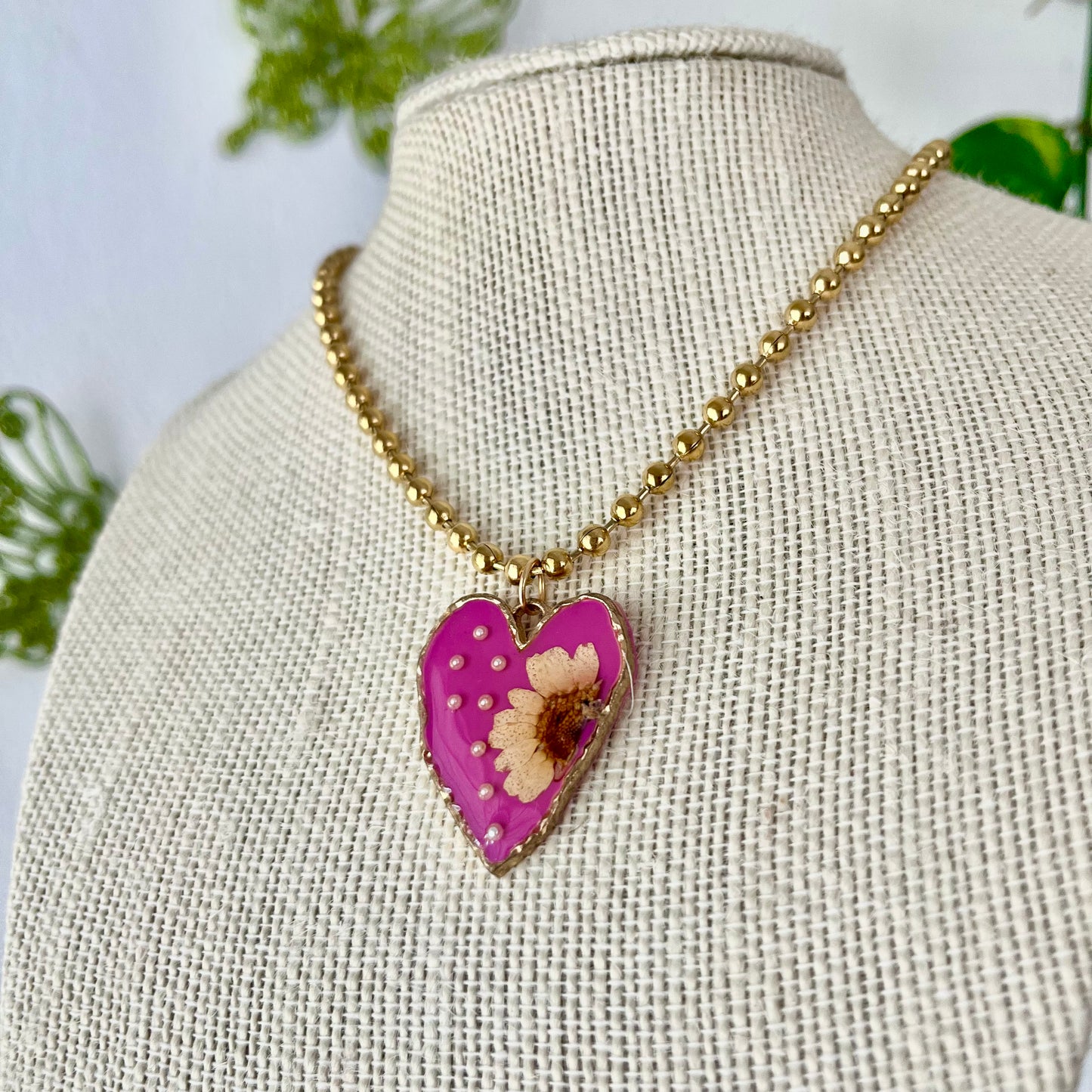 GOLD PINK FLWR NECKLACE