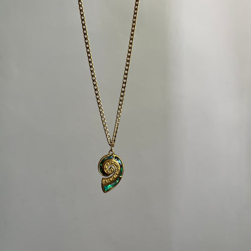 CARACOL NECKLACE