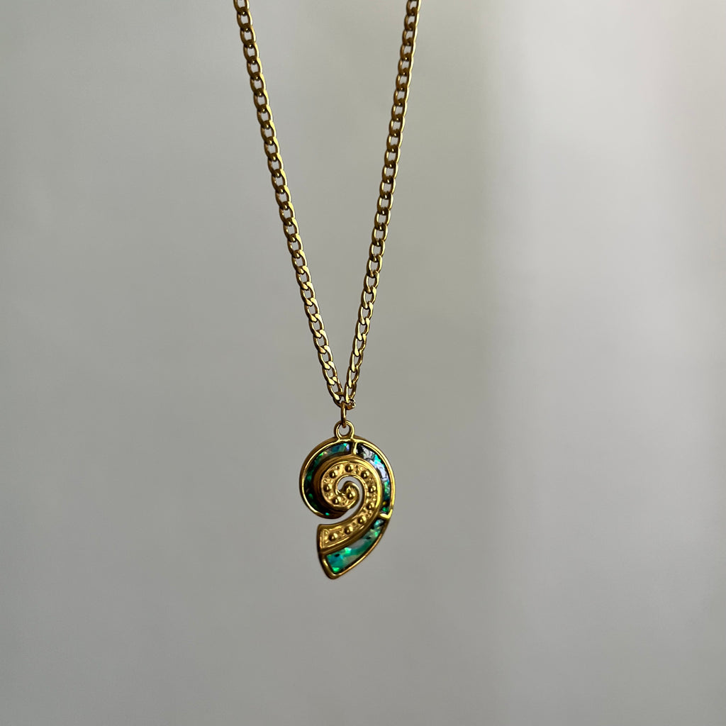 CARACOL NECKLACE