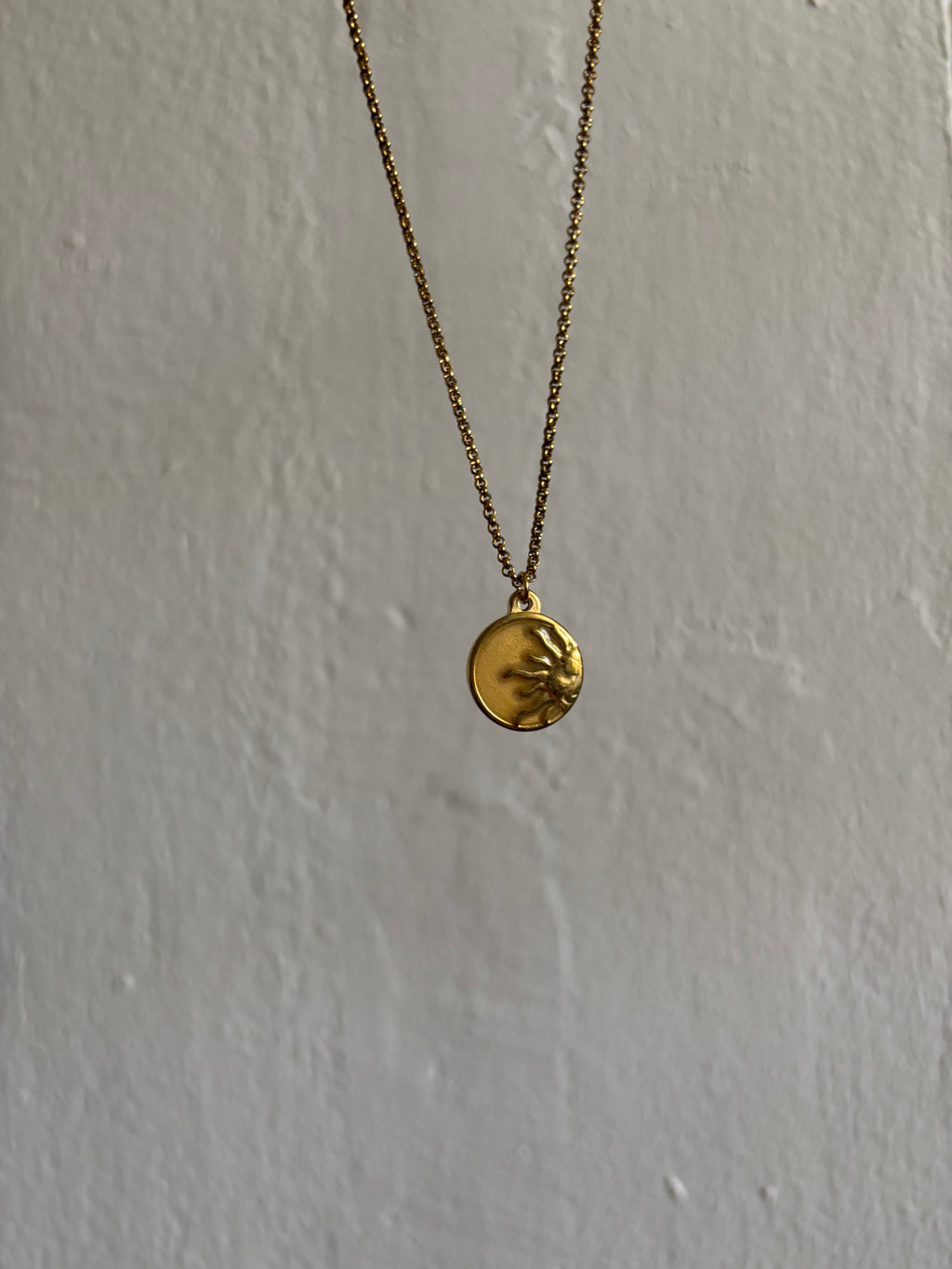 GOLDEN SUNSET NECKLACE