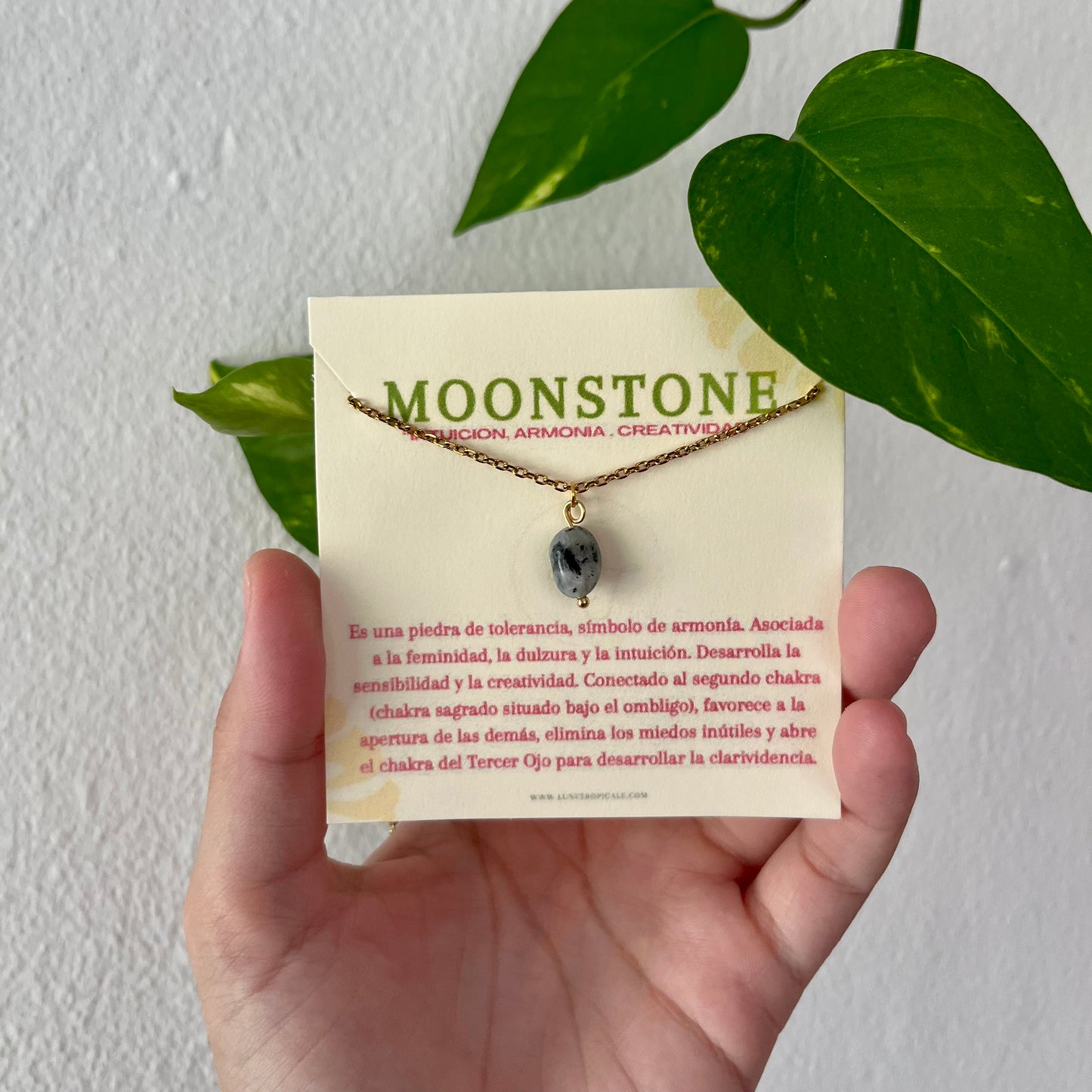 MOONSTONE NECKLACE