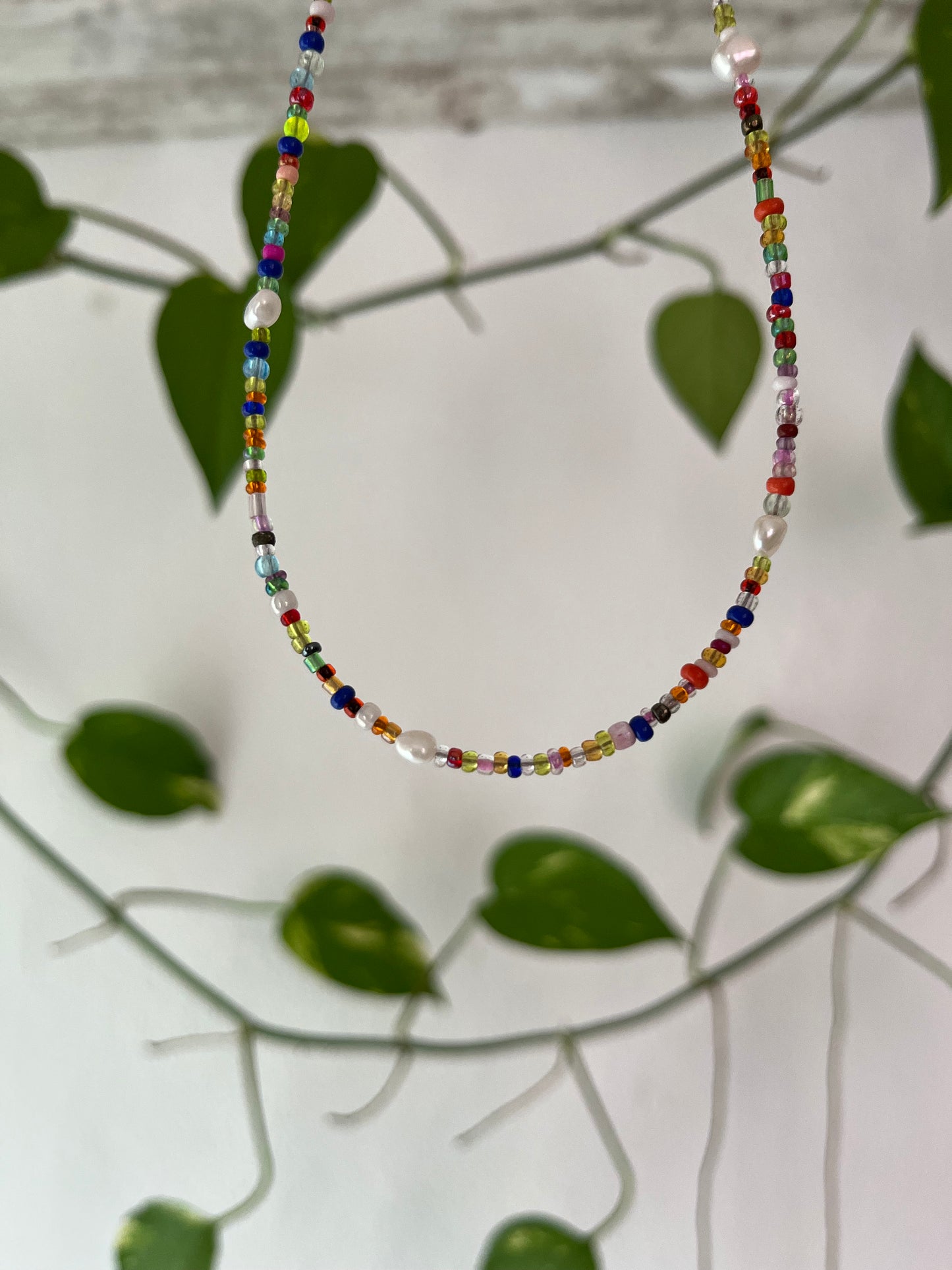 MULTICOLOR PEARL CHOKER