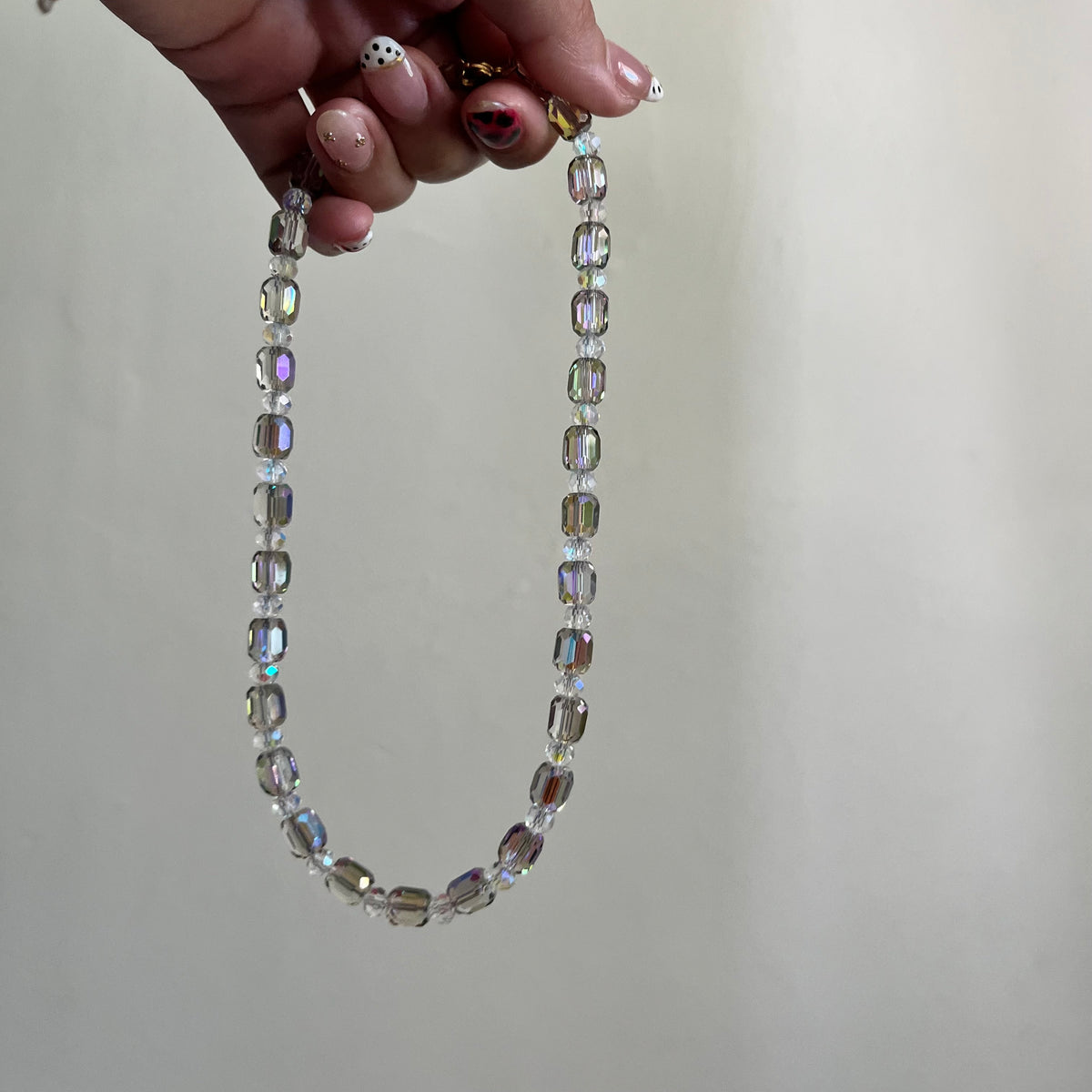 CRYSTAL CHOKER