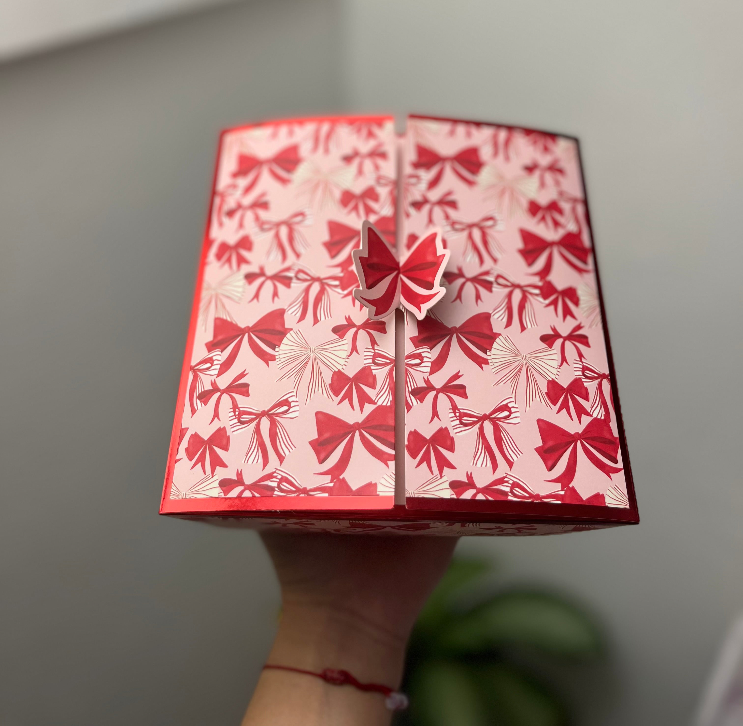 MYSTERY BOX