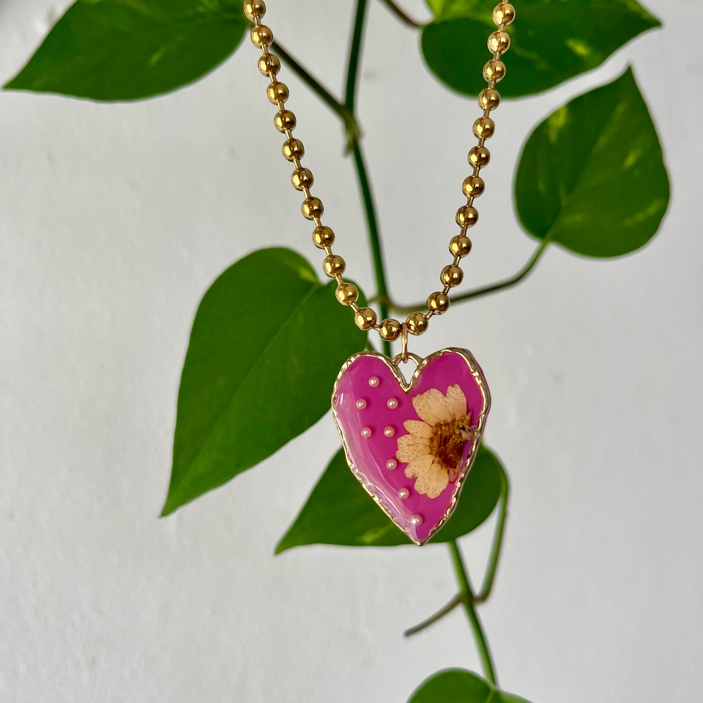 GOLD PINK FLWR NECKLACE