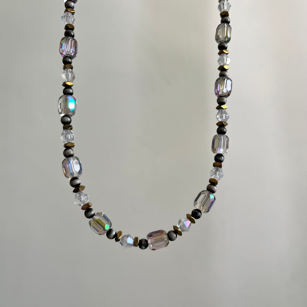 CRYSTAL ZEBRA CHOKER