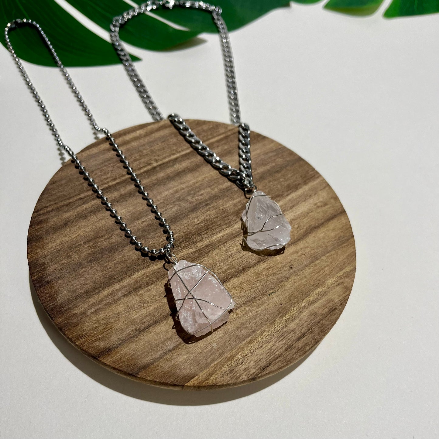 QUARTZ NECKLACE