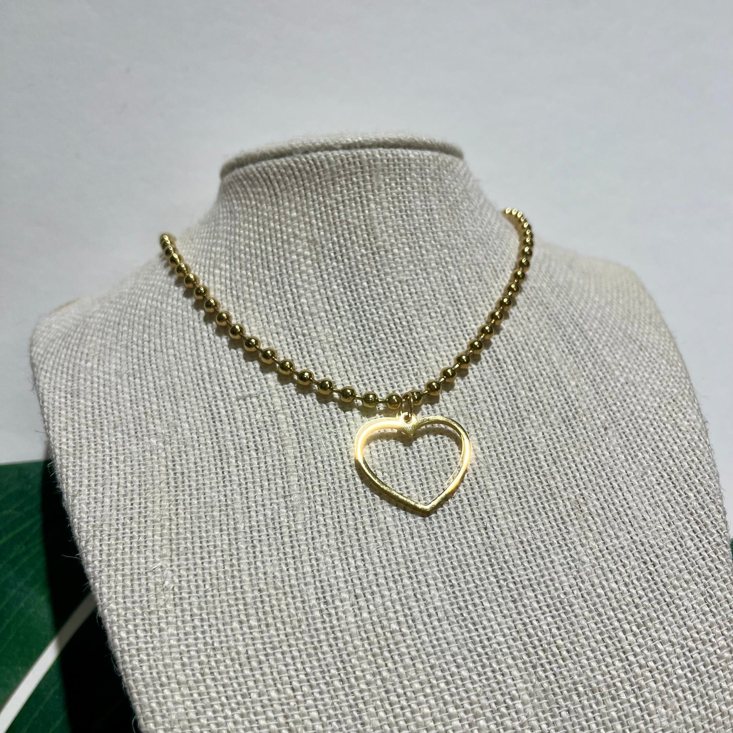 HEART GOLD NECKLACE