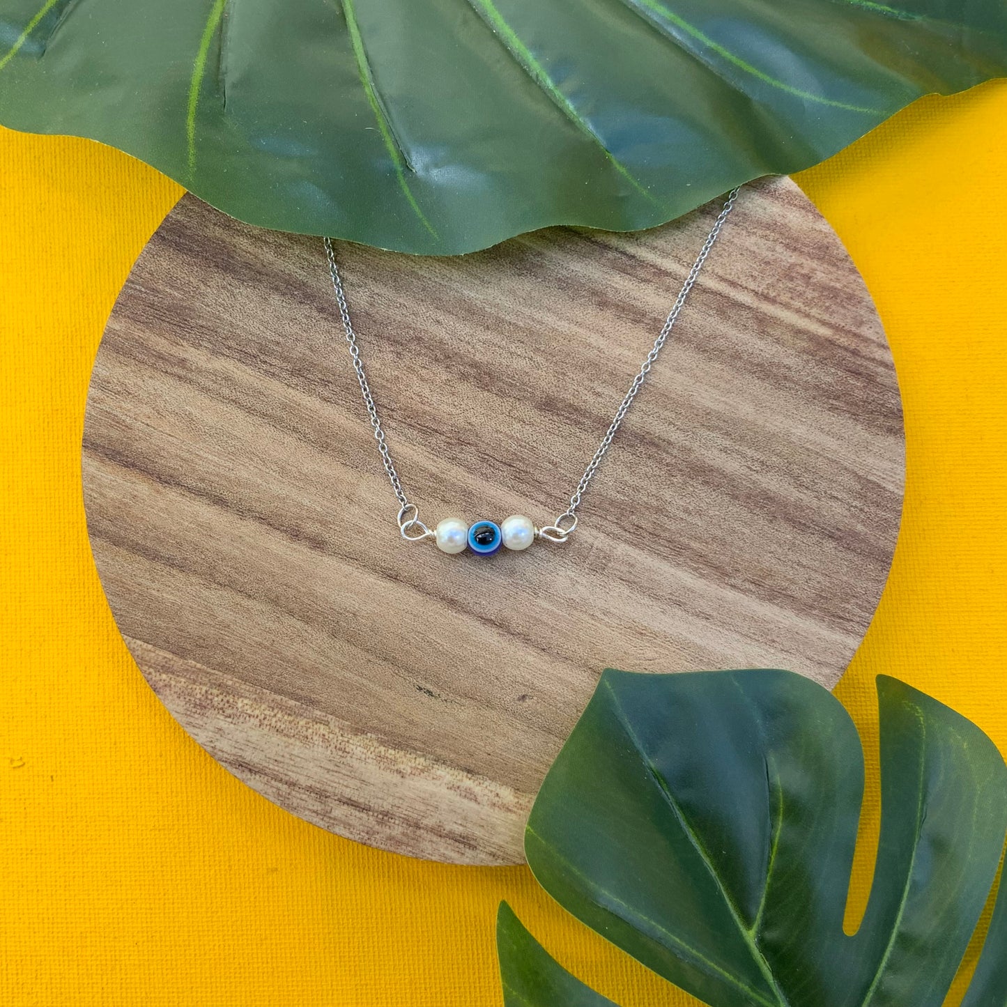 EVIL SIMPLE EYE NECKLACE