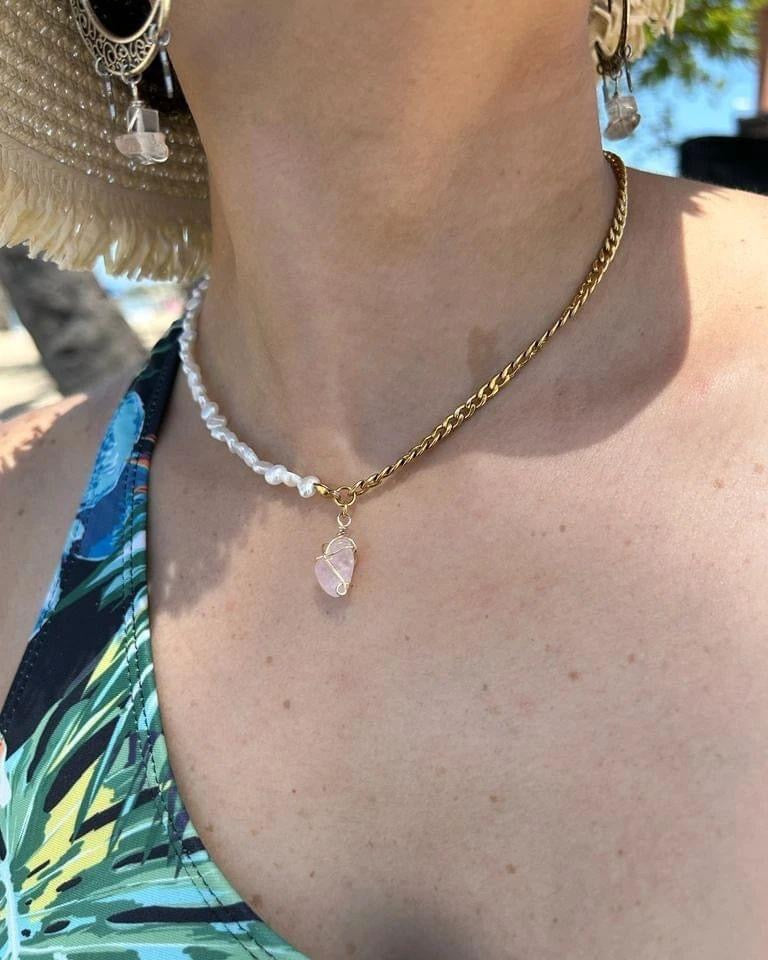 HALF PEARL NECKLACE